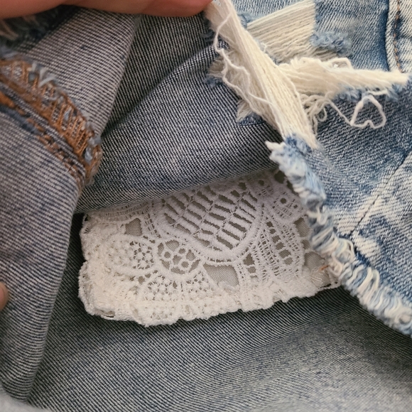 American Eagle midi shorts - Picture 3 of 4